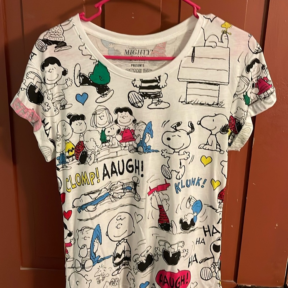 Snoopy and friends t shirt